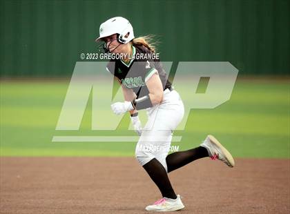 Thumbnail 1 in Southlake Carroll vs Guyer (UIL 6A Regional Semifinals) photogallery.