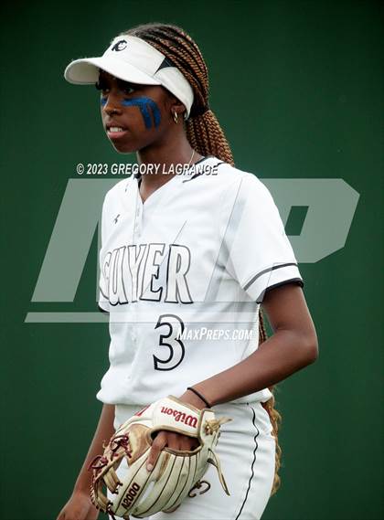 Thumbnail 1 in Southlake Carroll vs Guyer (UIL 6A Regional Semifinals) photogallery.