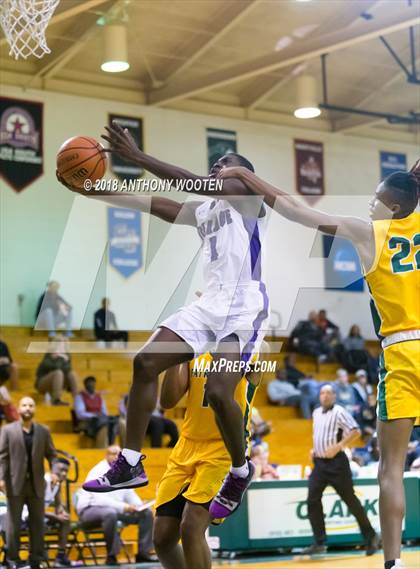 Thumbnail 2 in Village Christian Academy vs Independence (Hoops and Dreams Showcase) photogallery.