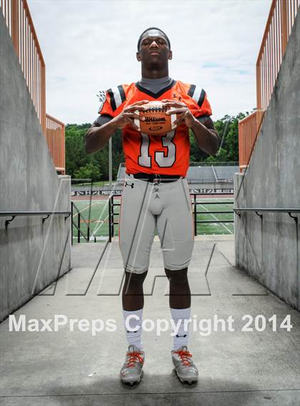 Thumbnail 3 in Hoover (2014 Preseason Top 25 Photo Shoot) photogallery.