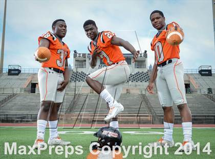 Thumbnail 1 in Hoover (2014 Preseason Top 25 Photo Shoot) photogallery.