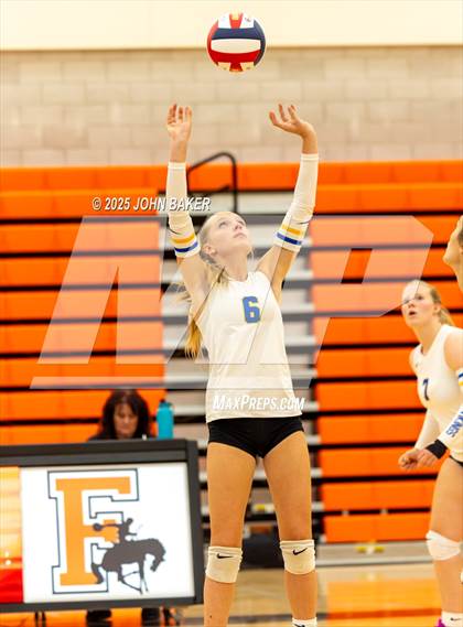 Thumbnail 3 in South Tahoe @ Fernley photogallery.