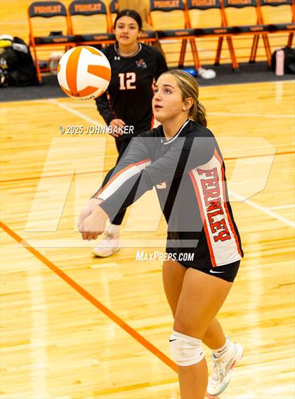 Thumbnail 1 in South Tahoe @ Fernley photogallery.