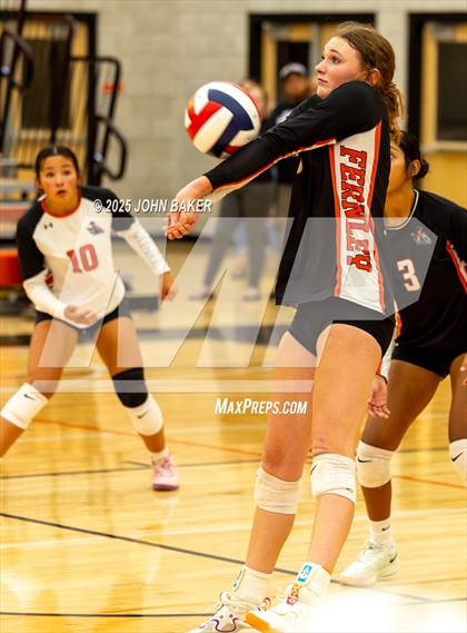 Thumbnail 2 in South Tahoe @ Fernley photogallery.