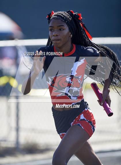 Thumbnail 3 in Mandarin Preseason Classic (4 x 100 Meters) photogallery.