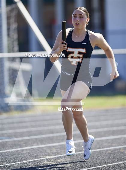 Thumbnail 2 in Mandarin Preseason Classic (4 x 100 Meters) photogallery.