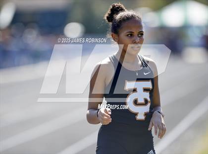 Thumbnail 1 in Mandarin Preseason Classic (4 x 100 Meters) photogallery.