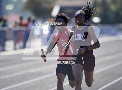 Thumbnail 1 in Mandarin Preseason Classic (4 x 100 Meters) photogallery.