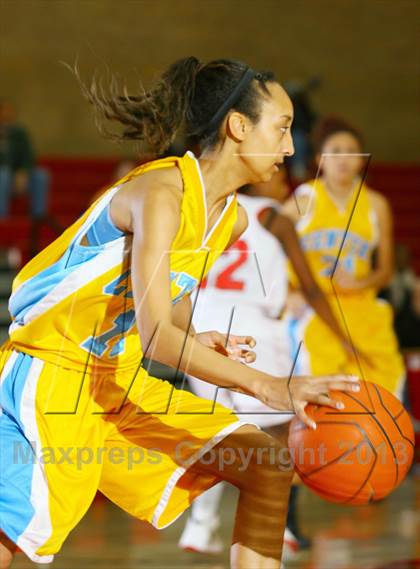Thumbnail 3 in Center vs Antelope (Common Good Classic) photogallery.