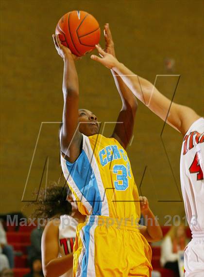 Thumbnail 3 in Center vs Antelope (Common Good Classic) photogallery.