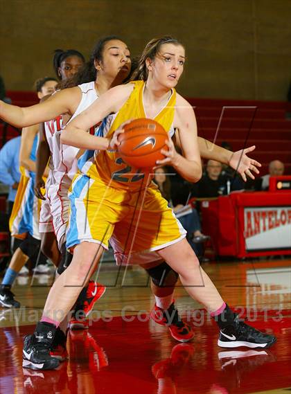 Thumbnail 2 in Center vs Antelope (Common Good Classic) photogallery.