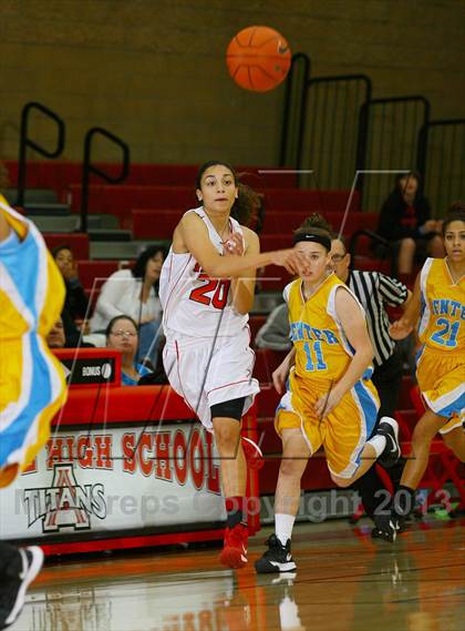 Thumbnail 3 in Center vs Antelope (Common Good Classic) photogallery.