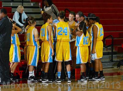 Thumbnail 2 in Center vs Antelope (Common Good Classic) photogallery.