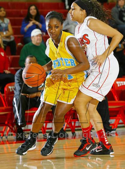 Thumbnail 2 in Center vs Antelope (Common Good Classic) photogallery.