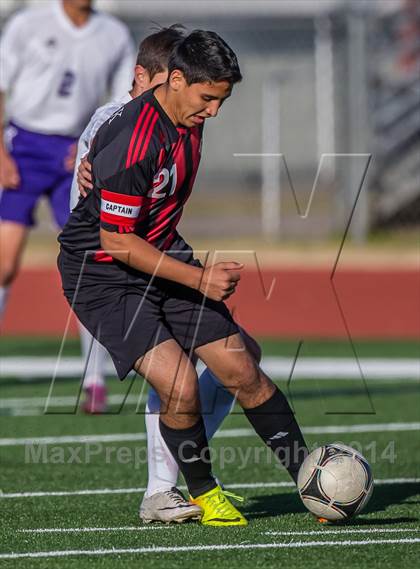 Thumbnail 3 in Jersey Village vs Clear Brook (Pasadena Cup) photogallery.