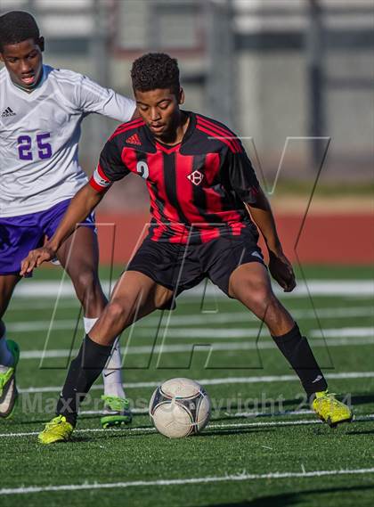 Thumbnail 3 in Jersey Village vs Clear Brook (Pasadena Cup) photogallery.