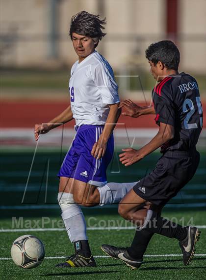 Thumbnail 3 in Jersey Village vs Clear Brook (Pasadena Cup) photogallery.