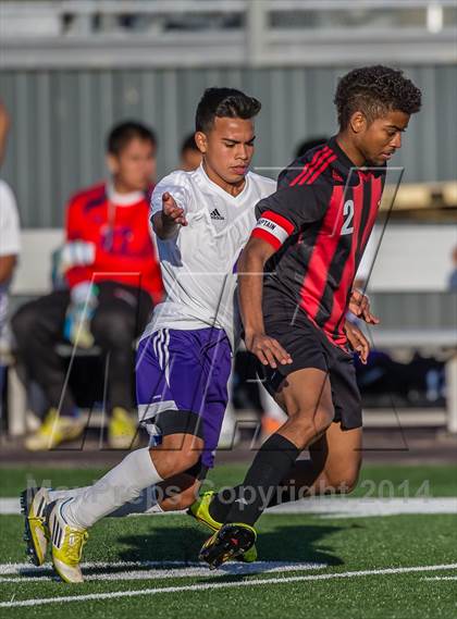 Thumbnail 2 in Jersey Village vs Clear Brook (Pasadena Cup) photogallery.