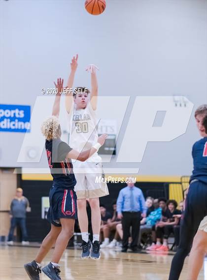 Thumbnail 3 in Grassfield vs. Kellam  photogallery.