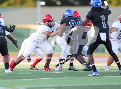 Thumbnail 2 in Raytown South vs Raytown photogallery.