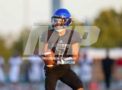 Thumbnail 2 in Raytown South vs Raytown photogallery.