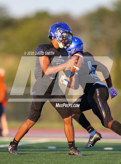 Thumbnail 1 in Raytown South vs Raytown photogallery.