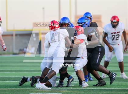 Thumbnail 3 in Raytown South vs Raytown photogallery.