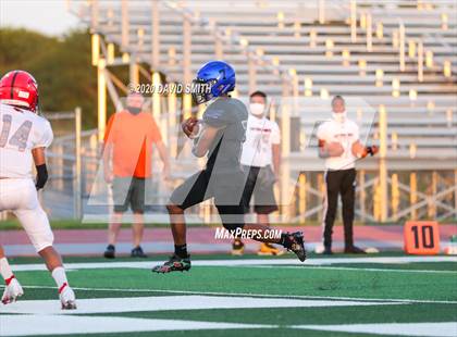 Thumbnail 3 in Raytown South vs Raytown photogallery.