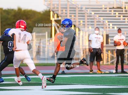 Thumbnail 1 in Raytown South vs Raytown photogallery.