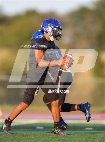 Thumbnail 2 in Raytown South vs Raytown photogallery.