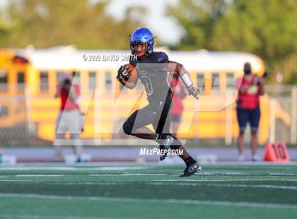 Thumbnail 2 in Raytown South vs Raytown photogallery.