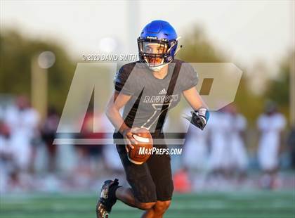 Thumbnail 2 in Raytown South vs Raytown photogallery.