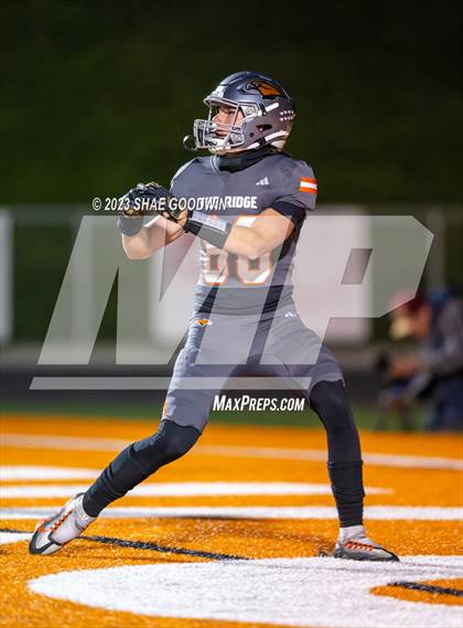 Thumbnail 1 in Skyridge vs. Farmington photogallery.