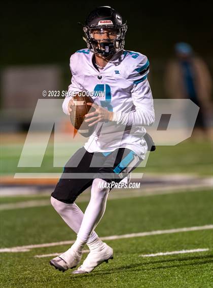 Thumbnail 2 in Skyridge vs. Farmington photogallery.