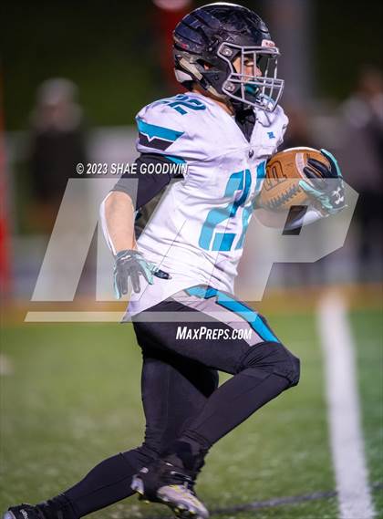 Thumbnail 2 in Skyridge vs. Farmington photogallery.