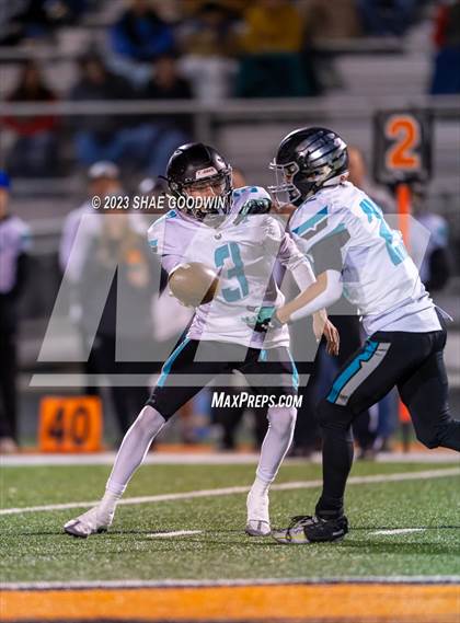 Thumbnail 1 in Skyridge vs. Farmington photogallery.