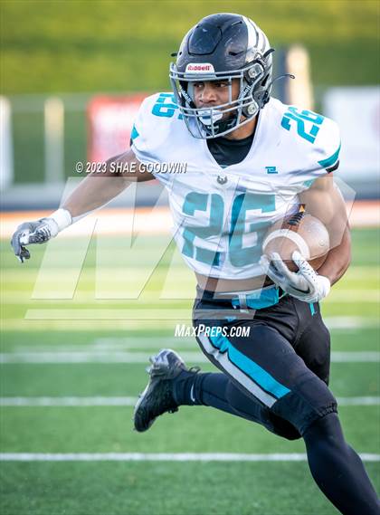 Thumbnail 1 in Skyridge vs. Farmington photogallery.