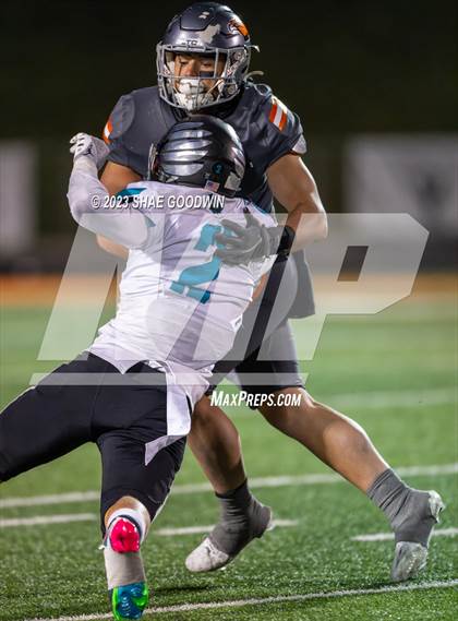Thumbnail 3 in Skyridge vs. Farmington photogallery.