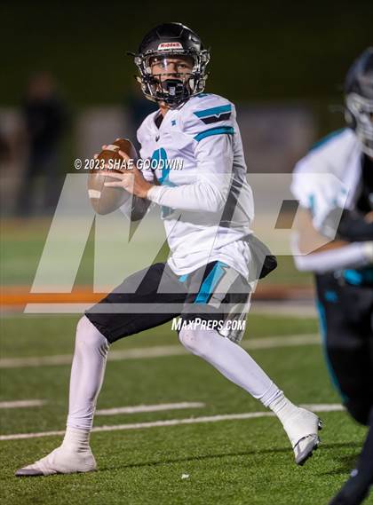 Thumbnail 3 in Skyridge vs. Farmington photogallery.