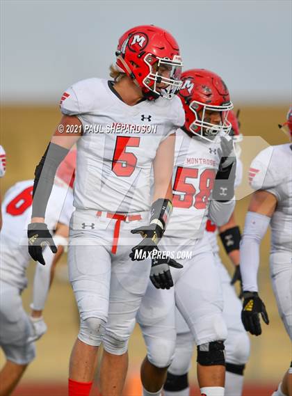 Thumbnail 3 in Montrose @ Erie (CHSAA 4A Semifinal Game) photogallery.