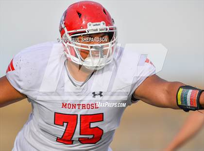 Thumbnail 2 in Montrose @ Erie (CHSAA 4A Semifinal Game) photogallery.