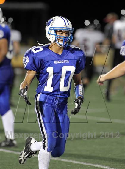 Thumbnail 3 in Stevens Point @ Oshkosh West photogallery.