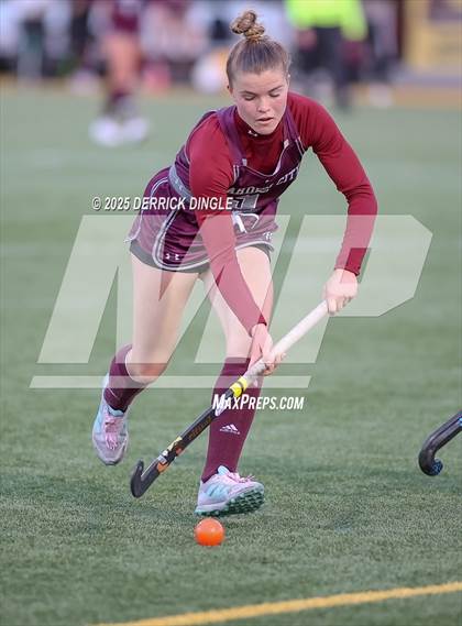 Thumbnail 1 in Manhasset vs. Garden City (Nassau Class B Final) photogallery.