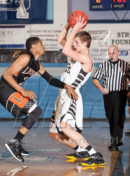Thumbnail 2 in Southern Regional vs. Linden (Battle by the Bay) photogallery.