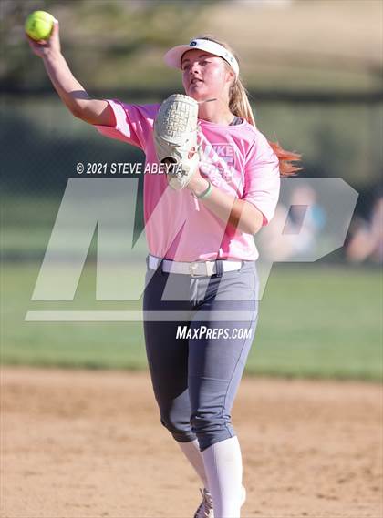 Thumbnail 2 in Smoky Hill @ Grandview photogallery.