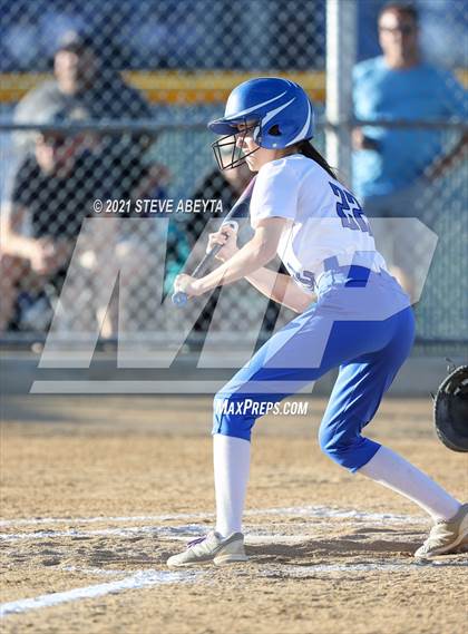 Thumbnail 2 in Smoky Hill @ Grandview photogallery.