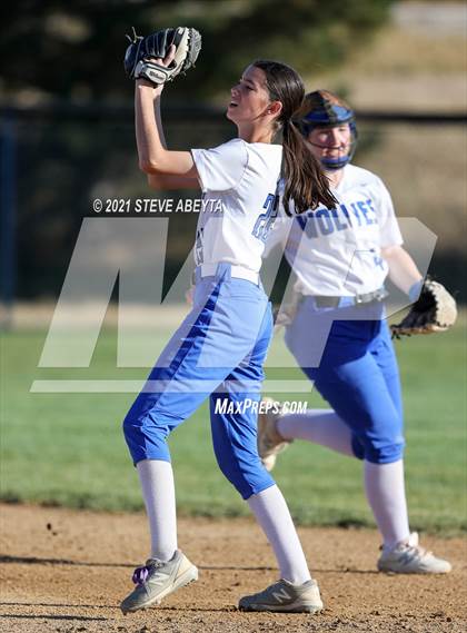 Thumbnail 3 in Smoky Hill @ Grandview photogallery.