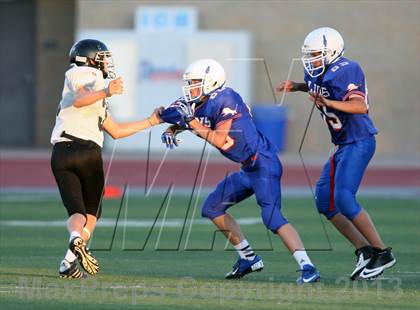 Thumbnail 2 in Leander vs. Vandegrift photogallery.