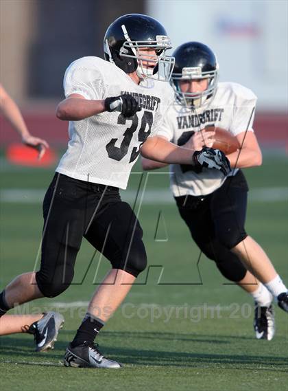 Thumbnail 2 in Leander vs. Vandegrift photogallery.