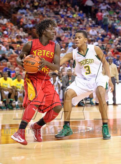 Thumbnail 1 in Yates vs. Madison (UIL 3A Final) photogallery.